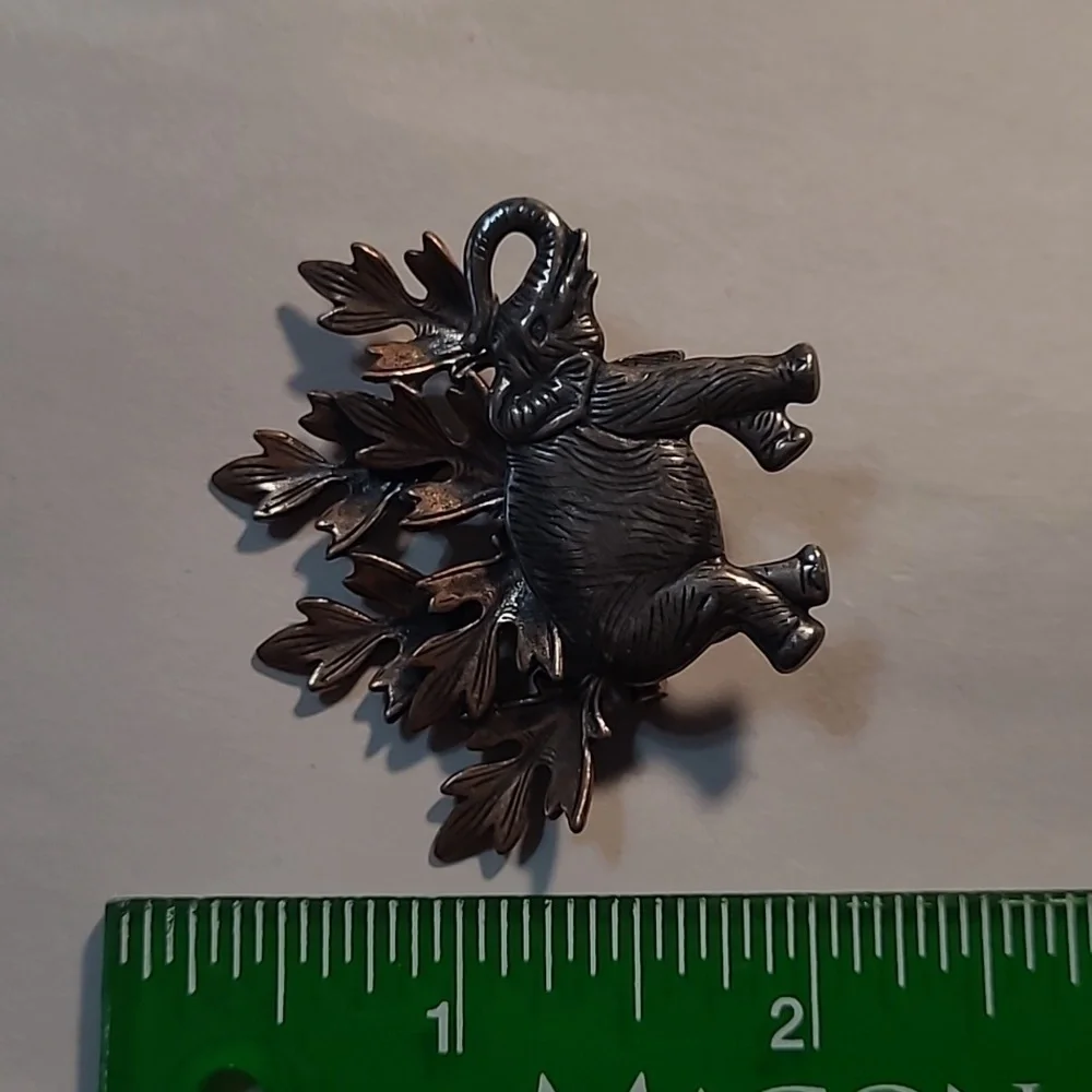 Elephant 🐘 Brooch